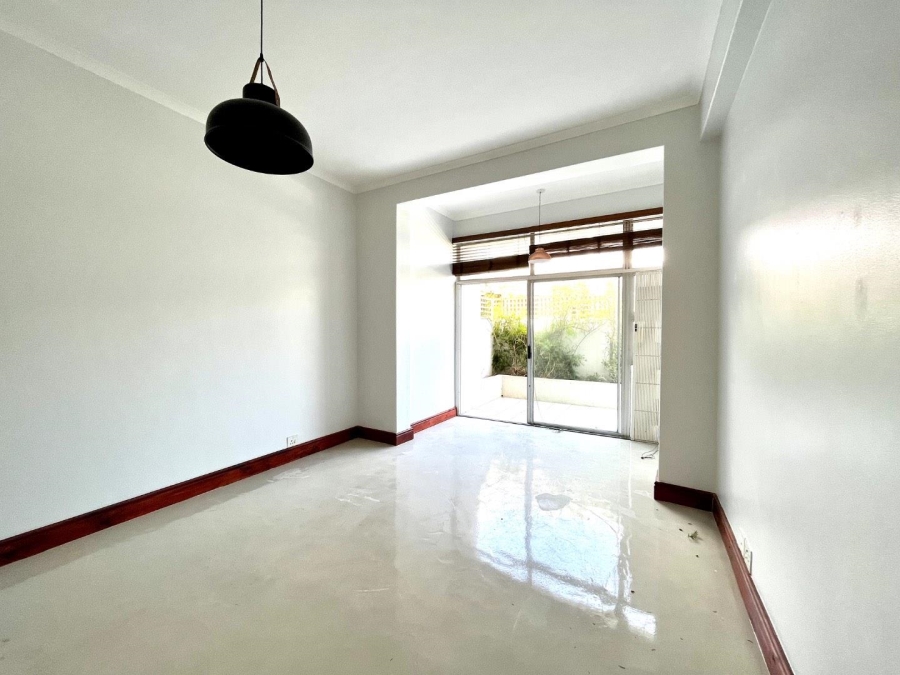 To Let 2 Bedroom Property for Rent in Sea Point Western Cape